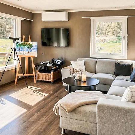 3 Bedroom Lovely In Valer Feriehus Viker
