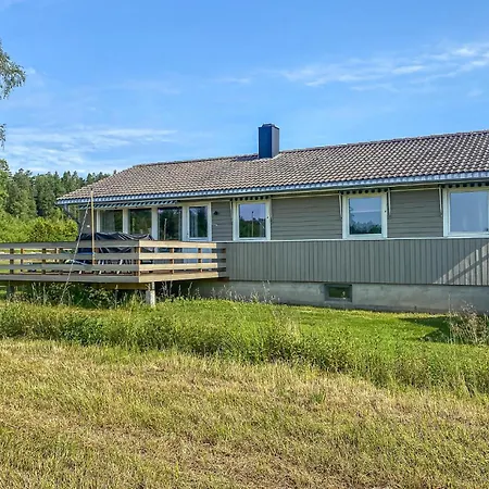 3 Bedroom Lovely In Valer Feriehus