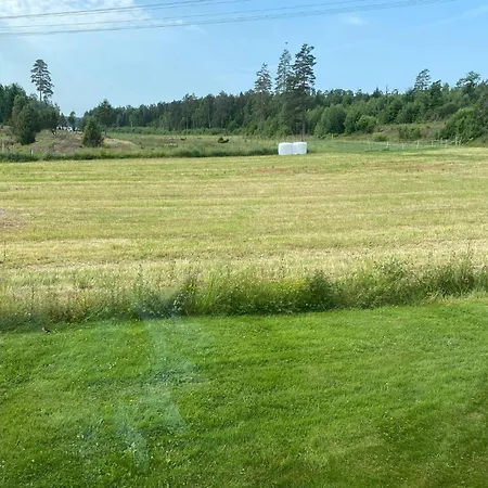 3 Bedroom Lovely In Valer Viker